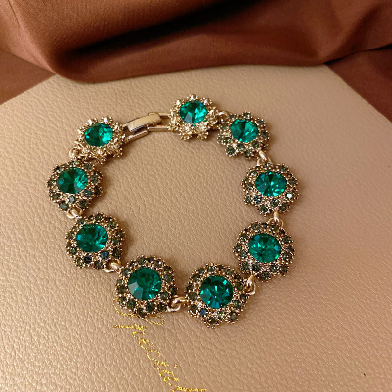 A 05 BRACELET BAGS